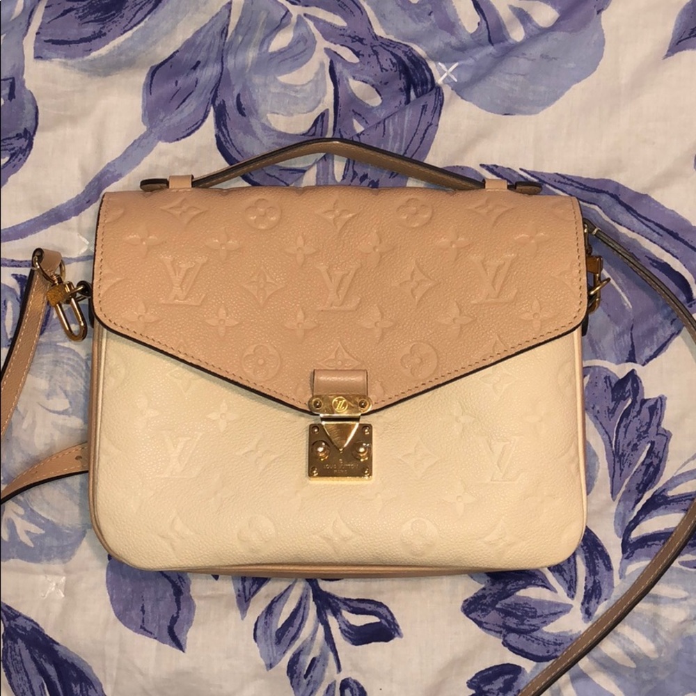 Louis Vuitton Pochette Métis - Beige Rosè Créme